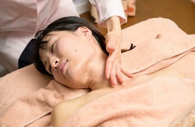 自律神経を整え、心と身体の疲れを癒すリラクゼーション